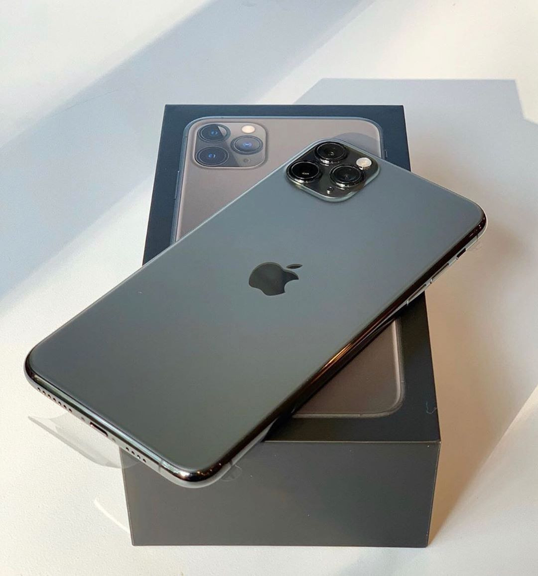 UK iphone 11 Pro Max 64gb