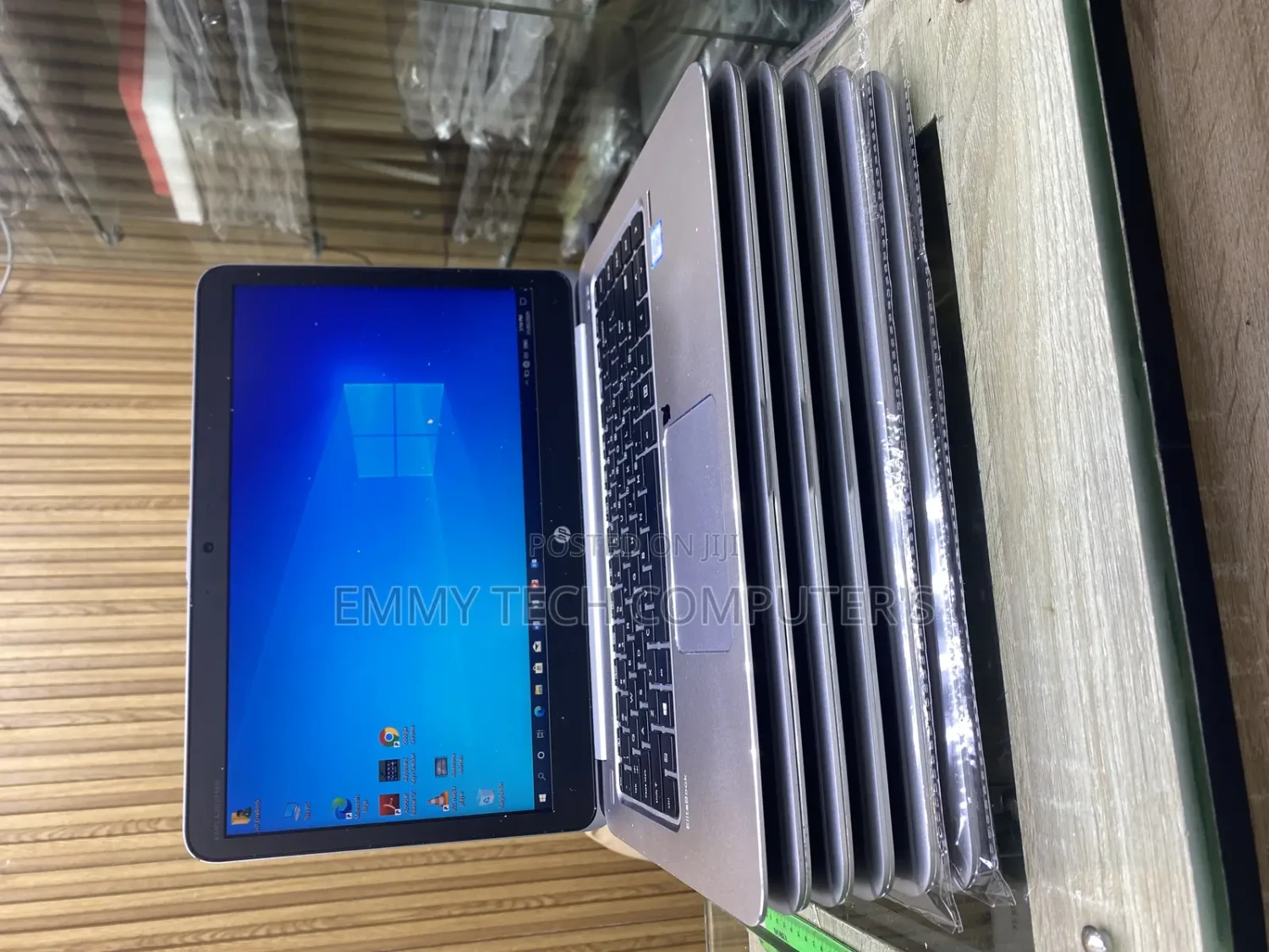 UK HP EliteBook 1040 G2. Non Touch 4GB RAM 256GB SSD Core i5