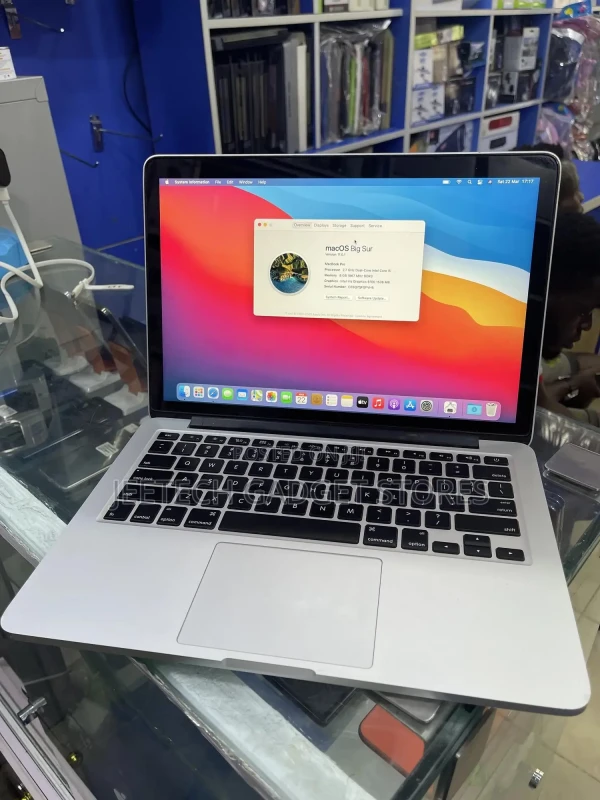 Laptop Apple MacBook Pro 2015 8GB Intel Core I5 SSD 256GB